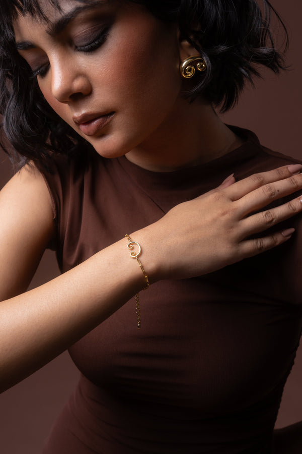 TWIRLE BRACELET