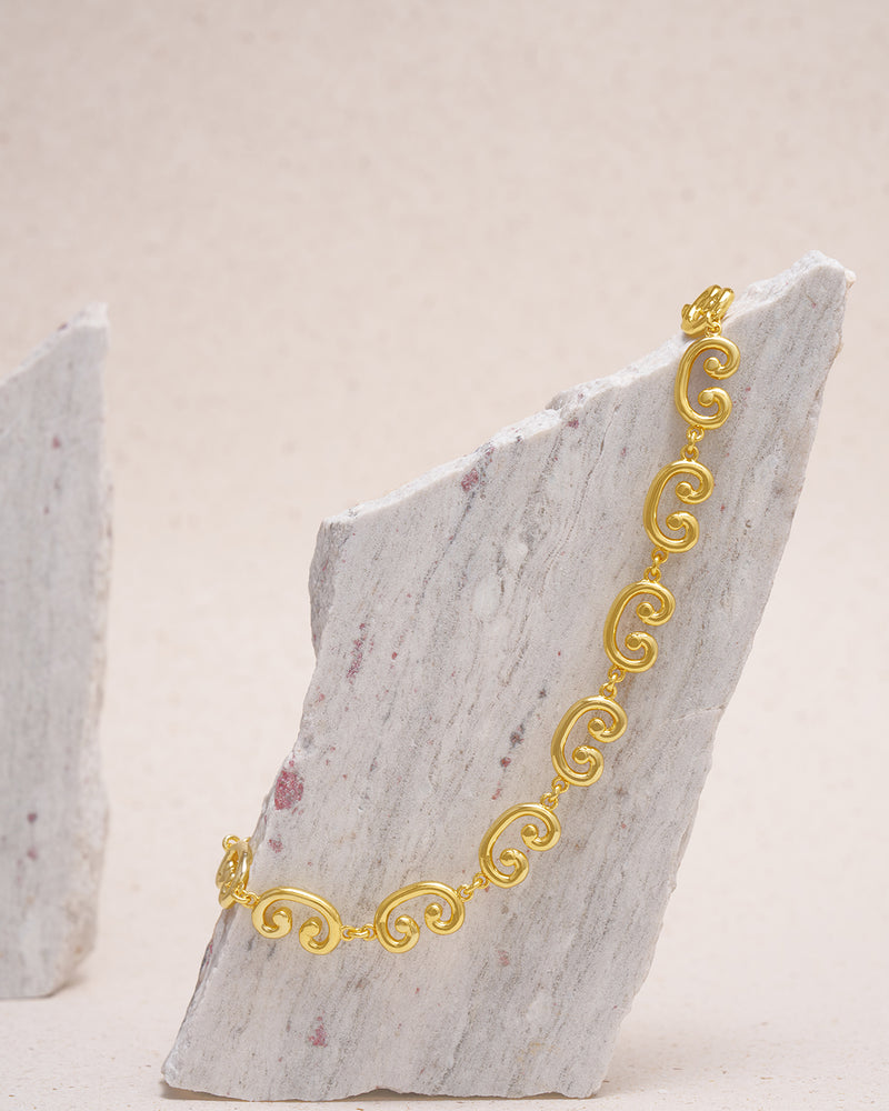 ARC NECKLACE